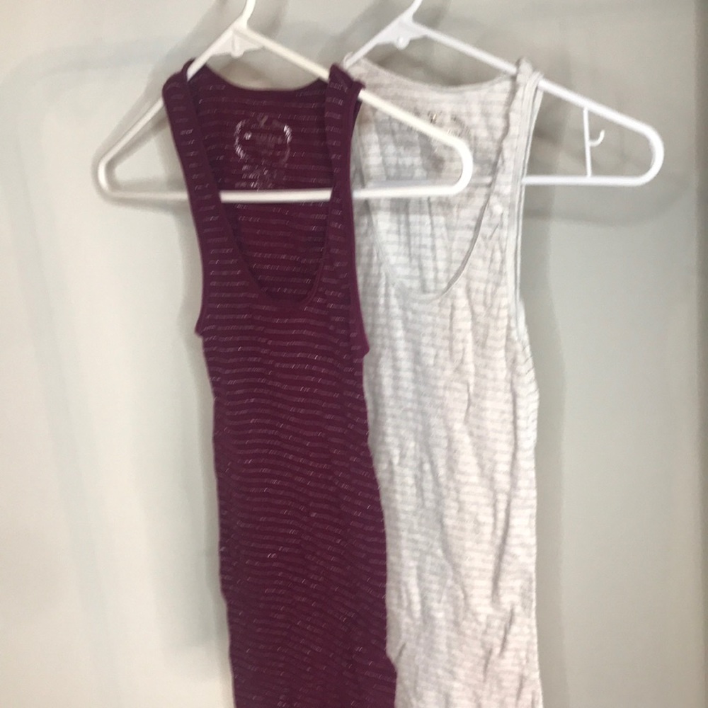 Set of 2- Size Small American Eagle Tanks! Colors: Burgundy/Silver, Cream/Gold